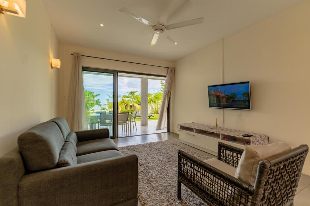 Stella Marris Beachfront Villa Pointe aux Sable エクステリア 写真