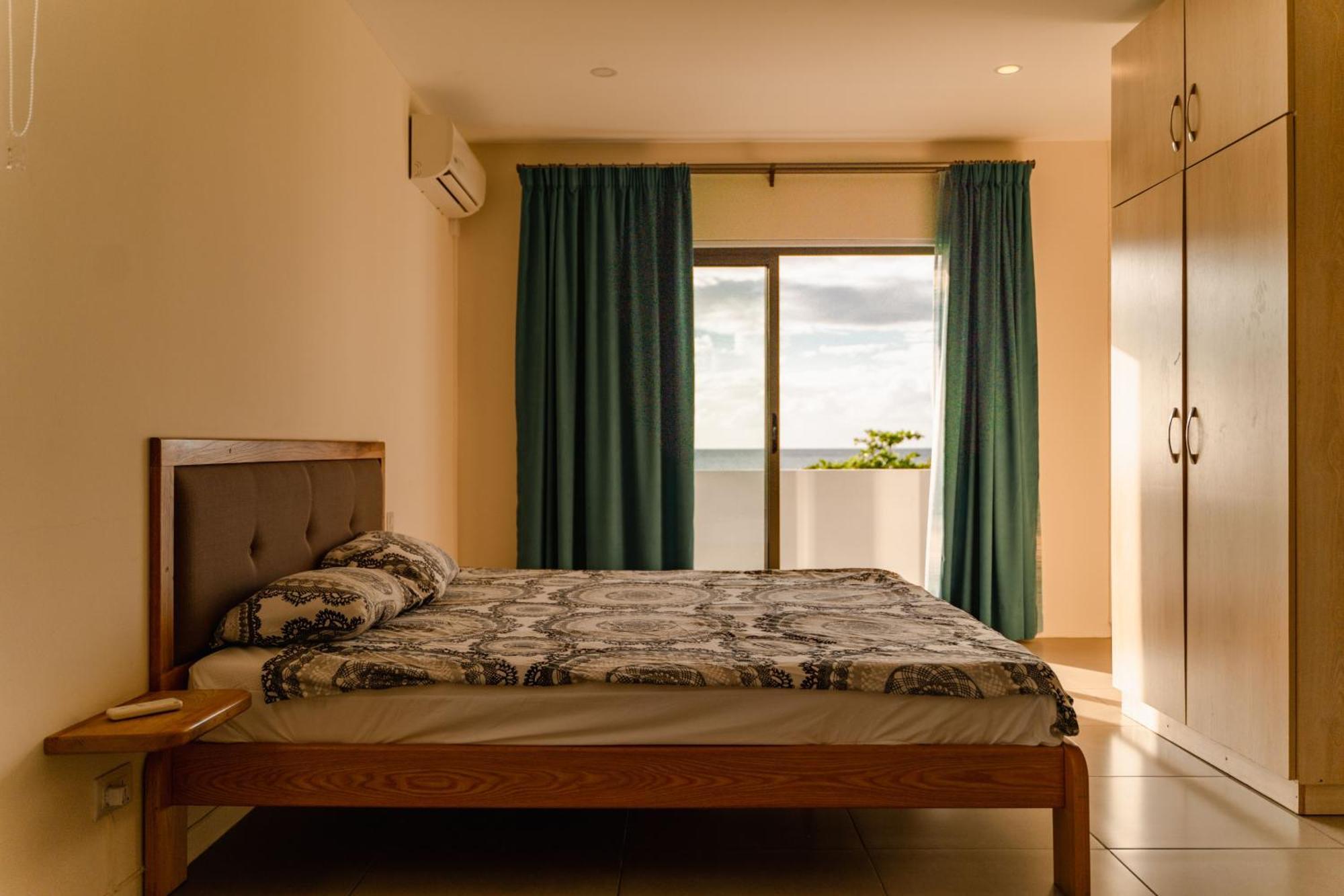 Stella Marris Beachfront Villa Pointe aux Sable エクステリア 写真