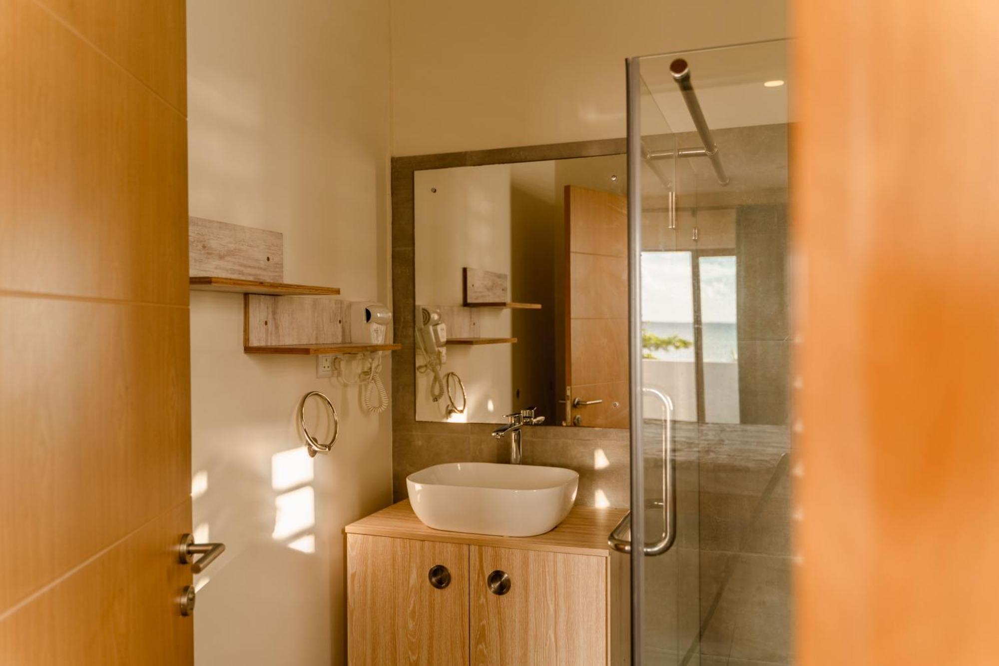 Stella Marris Beachfront Villa Pointe aux Sable エクステリア 写真